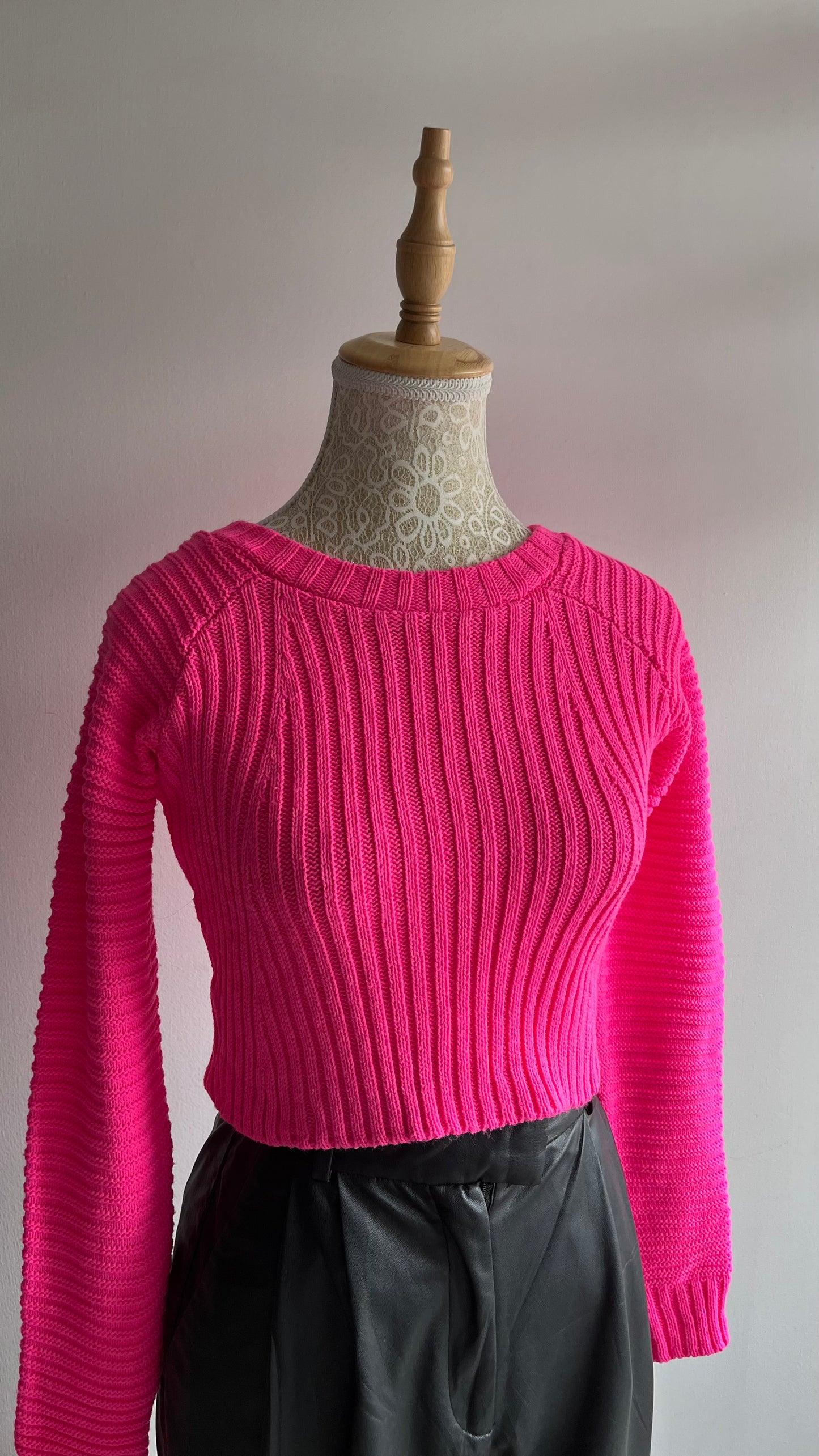 Sweater S top