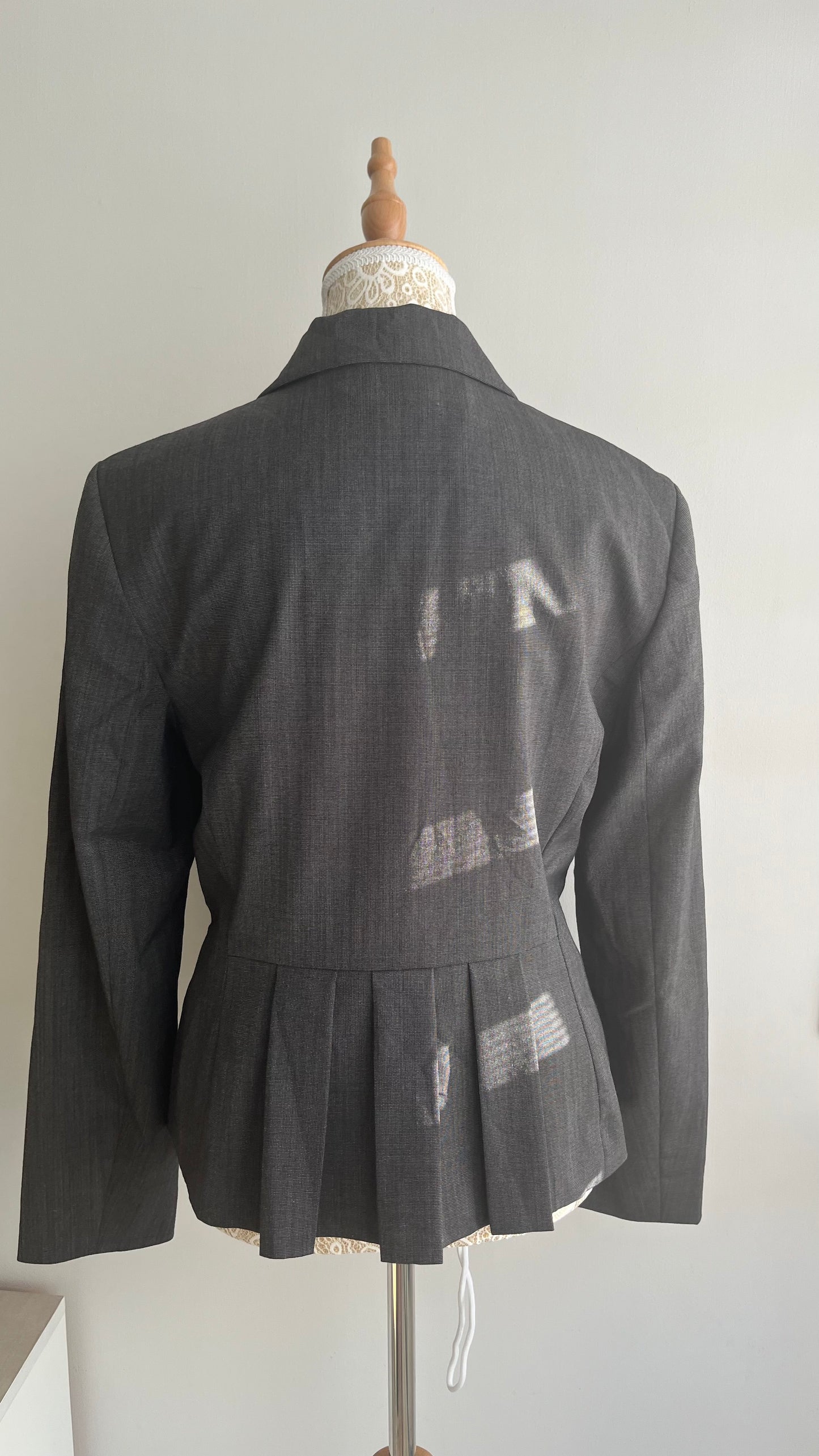 Blazer Talla M Marca comma,