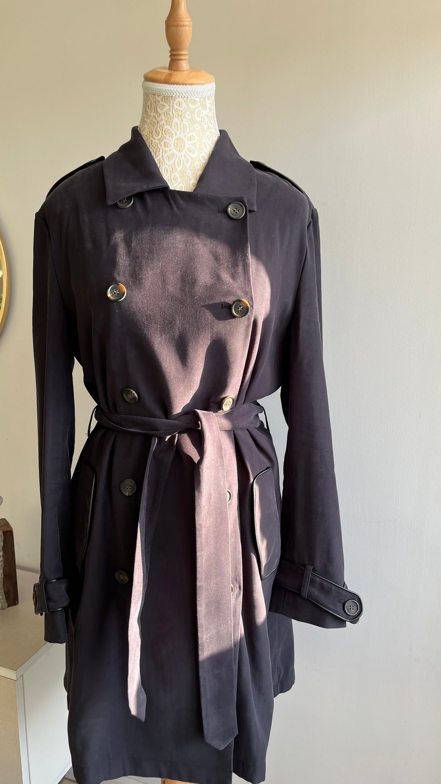 Trench IO Talla 40 (M)