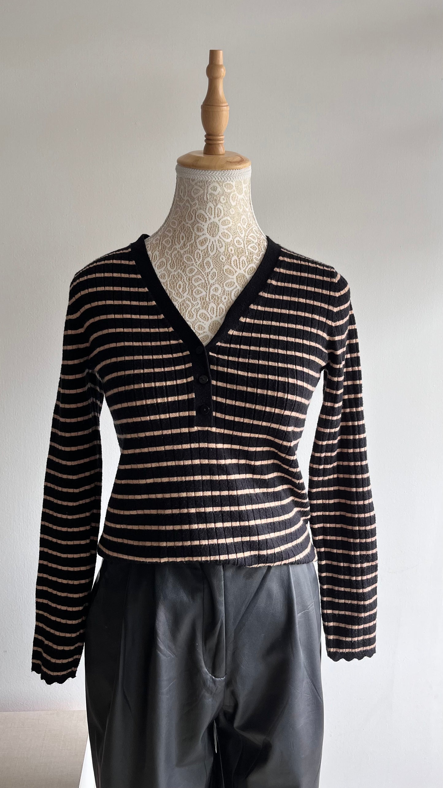 Sweater S