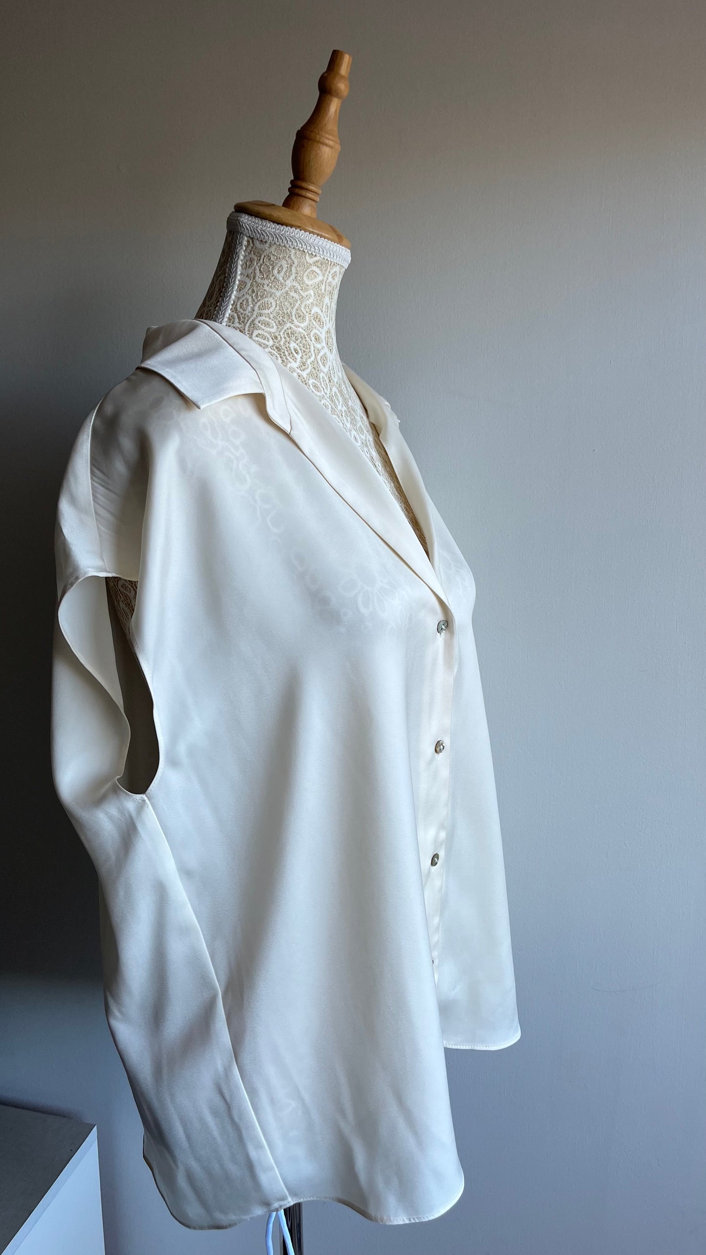 Blusa satinada L