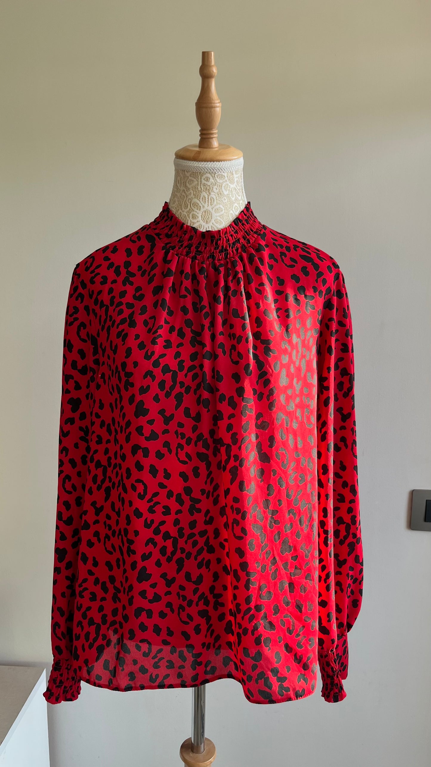 Blusa roja Print Talla L
